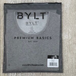 BYLT Blend Gray Crew Neck Short Sleeve Tee, Size Medium, NWT